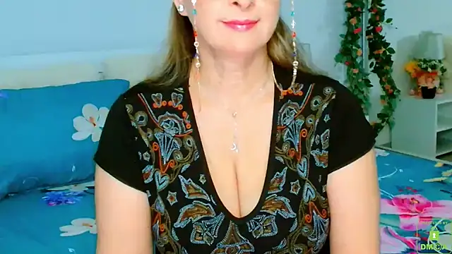 Tyana40 online show from 03.21.25