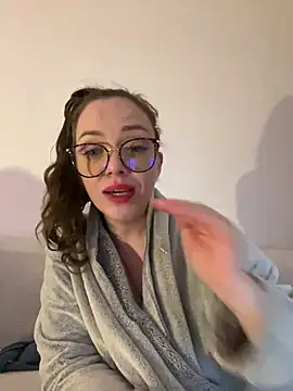 Snapshot of FemDom_RubyKnightXXO chatting on 12.18.24 FemDom RubyKnightXXO online show from 12.18.24