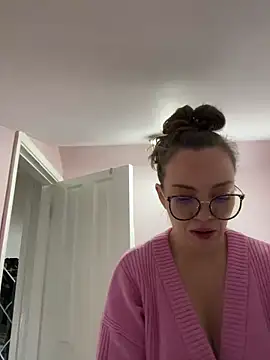 Snapshot of FemDom_RubyKnightXXO chatting on 01.19.25 FemDom RubyKnightXXO online show from 01.19.25