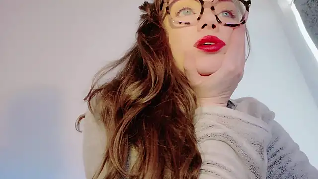 Snapshot of FemDom_RubyKnightXXO chatting on 03.01.25 FemDom RubyKnightXXO online show from 03.01.25