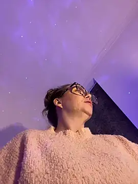 Snapshot of FemDom_RubyKnightXXO chatting on 03.01.25 FemDom RubyKnightXXO online show from 03.01.25