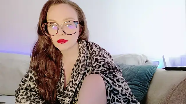 Snapshot of FemDom_RubyKnightXXO chatting on 03.06.25 FemDom RubyKnightXXO online show from 03.06.25