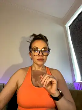 Snapshot of FemDom_RubyKnightXXO chatting on 09.12.25 FemDom RubyKnightXXO online show from 09.12.25