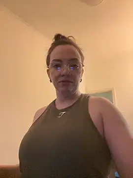 Snapshot of FemDom_RubyKnightXXO chatting on 10.24.25 FemDom RubyKnightXXO online show from 10.24.25