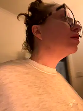 Snapshot of FemDom_RubyKnightXXO chatting on 11.28.25 FemDom RubyKnightXXO online show from 11.28.25