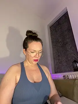 Snapshot of FemDom_RubyKnightXXO chatting on 12.01.25 FemDom RubyKnightXXO online show from 12.01.25