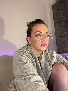 Snapshot of FemDom_RubyKnightXXO chatting on 12.15.25 FemDom RubyKnightXXO online show from 12.15.25