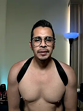 Snapshot of towers_j chatting on 11.09.25 towers j online show from 11.09.25