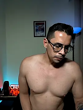 Snapshot of towers_j chatting on 11.15.25 towers j online show from 11.15.25