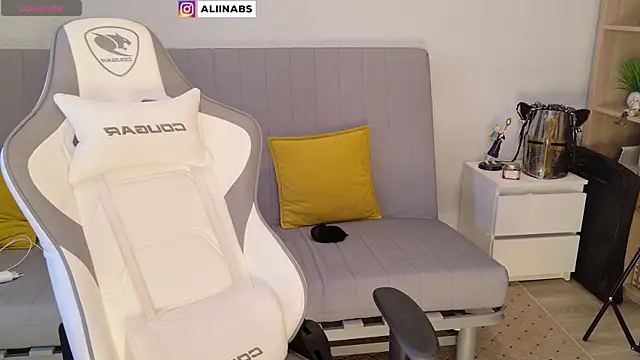 aliiiiiina online show from 01.02.25