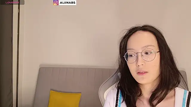 aliiiiiina online show from 01.24.25