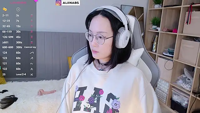 aliiiiiina online show from 02.24.25