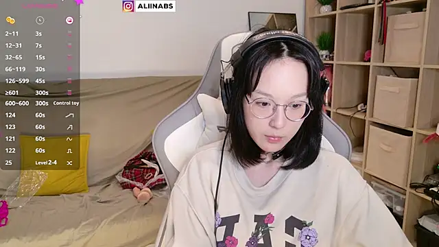 aliiiiiina online show from 03.21.25