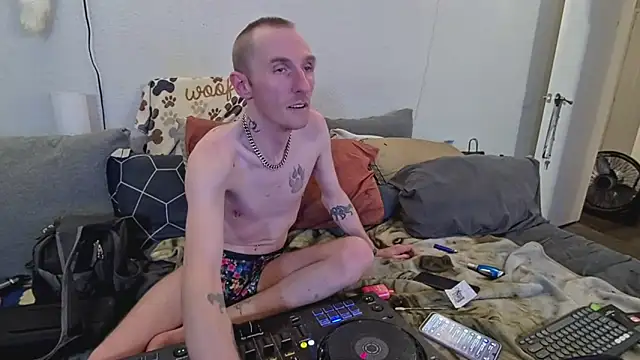 pyrowuff online show from 11.23.25