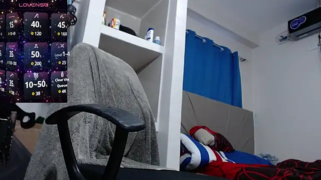 Snapshot of lewislamxxx_hot chatting on 01.16.25 lewislamxxx hot online show from 01.16.25