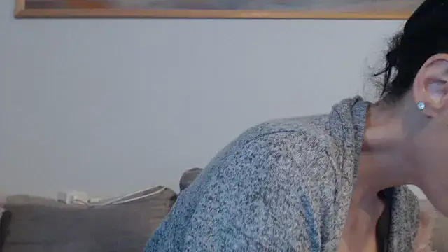 Snapshot of cleophee chatting on 10.30.25 cleophee online show from 10.30.25