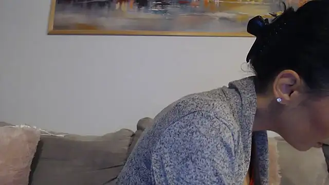 Snapshot of cleophee chatting on 11.21.25 cleophee online show from 11.21.25