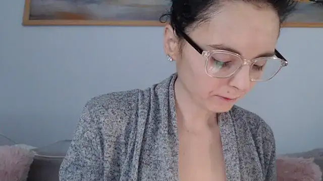 cleophee online show from 04.17.26