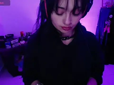 Snapshot of Alexa-Sweet69 chatting on 12.10.24 Alexa-Sweet69 online show from 12.10.24