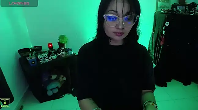 Snapshot of Alexa-Sweet69 chatting on 12.18.24 Alexa-Sweet69 online show from 12.18.24