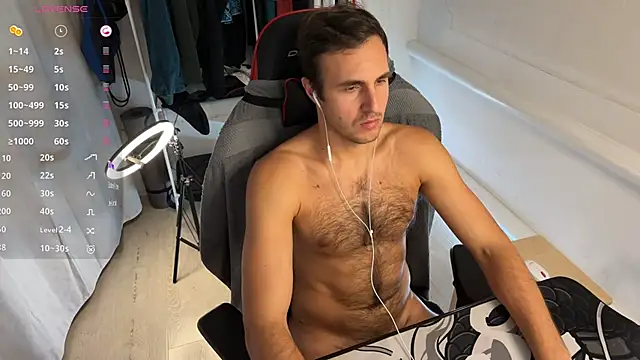 Raamoss online show from 10.17.25