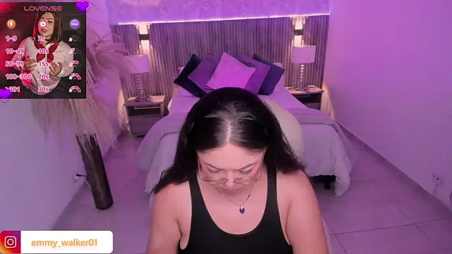 emmy walker online show from 11.07.25