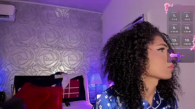 Snapshot of vennus1_ chatting on 12.04.25 vennus1 online show from 12.04.25