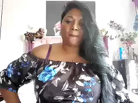 Snapshot of IndianDelia chatting on 03.31.26 IndianDelia online show from 03.31.26