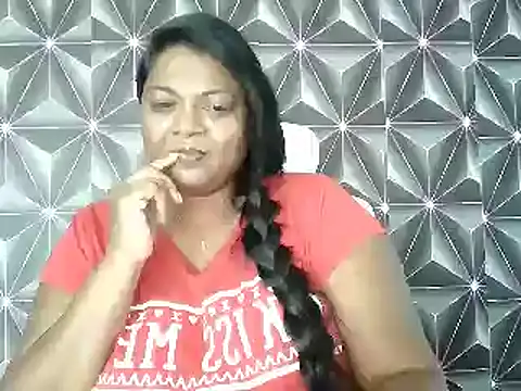 Snapshot of IndianDelia chatting on 04.07.26 IndianDelia online show from 04.07.26