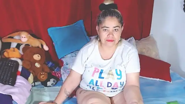 estrellita fugaz16x online show from 11.04.25