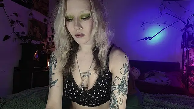 olivecum online show from 11.12.25