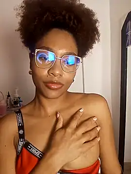 thaimy  online show from 04.10.26