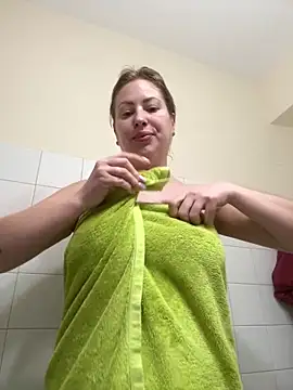 AlisaWhite online show from 03.30.26