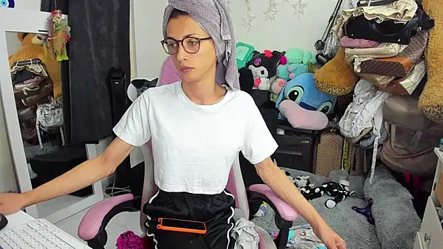 Snapshot of Lawrncesofiets chatting on 01.14.25 Lawrncesofiets online show from 01.14.25