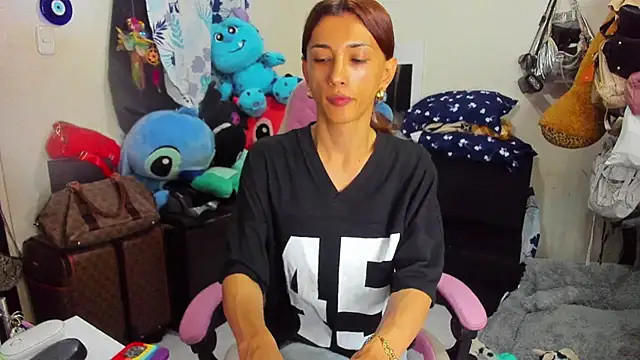 Snapshot of Lawrncesofiets chatting on 01.19.25 Lawrncesofiets online show from 01.19.25