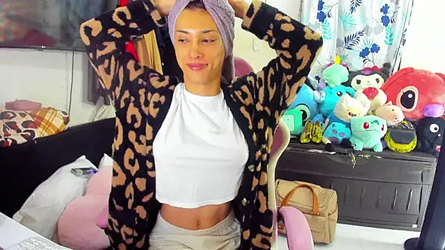 Snapshot of Lawrncesofiets chatting on 02.11.25 Lawrncesofiets online show from 02.11.25