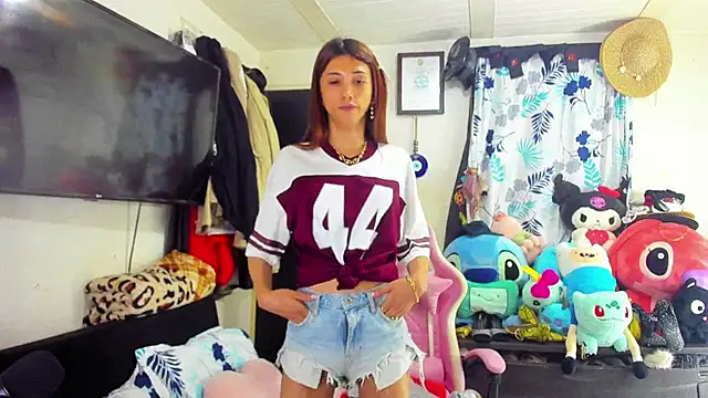 Snapshot of Lawrncesofiets chatting on 03.07.25 Lawrncesofiets online show from 03.07.25