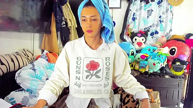 Snapshot of Lawrncesofiets chatting on 03.16.25 Lawrncesofiets online show from 03.16.25