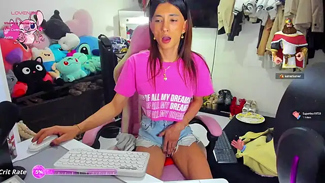 Snapshot of Lawrncesofiets chatting on 09.15.25 Lawrncesofiets online show from 09.15.25