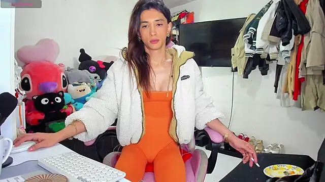 Snapshot of Lawrncesofiets chatting on 10.01.25 Lawrncesofiets online show from 10.01.25