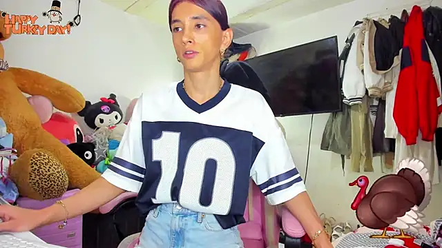 Snapshot of Lawrncesofiets chatting on 11.19.25 Lawrncesofiets online show from 11.19.25