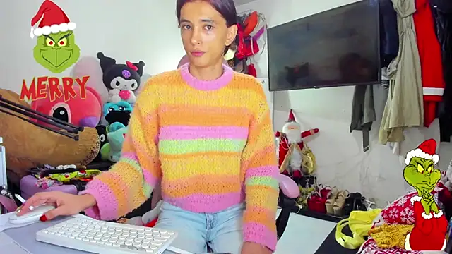 Snapshot of Lawrncesofiets chatting on 12.15.25 Lawrncesofiets online show from 12.15.25