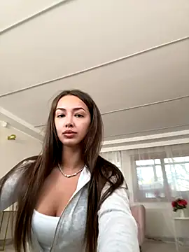 Snapshot of TiffanyHouston_ chatting on 10.31.25 TiffanyHouston online show from 10.31.25