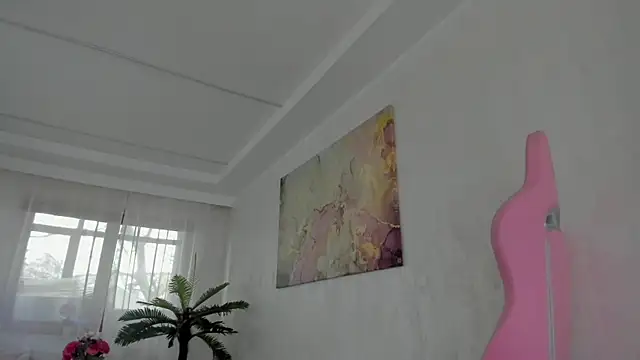 Snapshot of TiffanyHouston_ chatting on 12.05.25 TiffanyHouston online show from 12.05.25