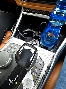 Snapshot of elenaUK chatting on 01.04.25 elenaUK online show from 01.04.25