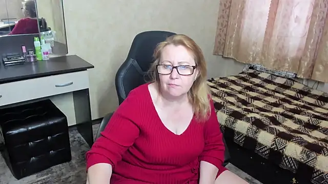 Snapshot of Frau_Marta chatting on 02.27.25 Frau Marta online show from 02.27.25