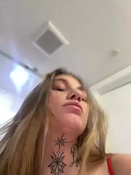 chloetease online show from 02.25.25