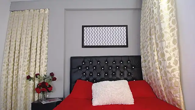 Snapshot of loveyouzahara2020 chatting on 03.07.25 loveyouzahara2020 online show from 03.07.25