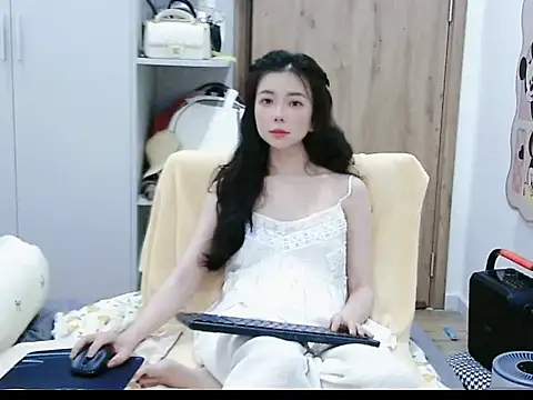 Snapshot of Cute_Ruby01 chatting on 06.20.26 Cute Ruby01 online show from 06.20.26