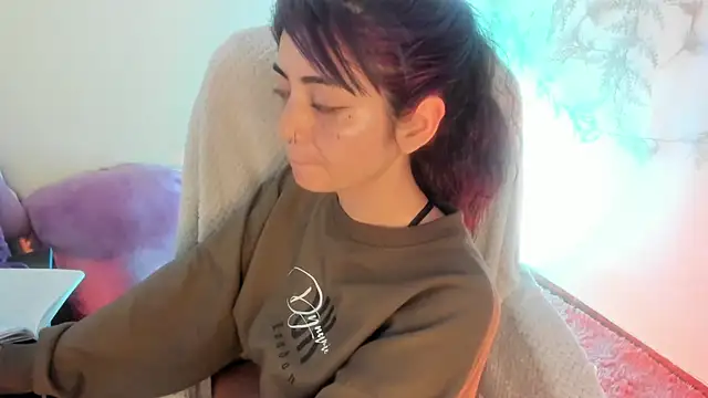 Sammysammy  online show from 12.15.25